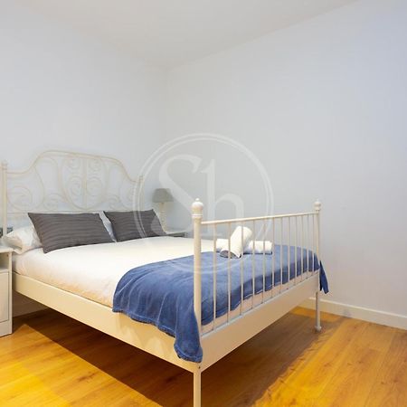 Bonito Apartamento Cerca De La Sagrada Familia Barcelona Bagian luar foto